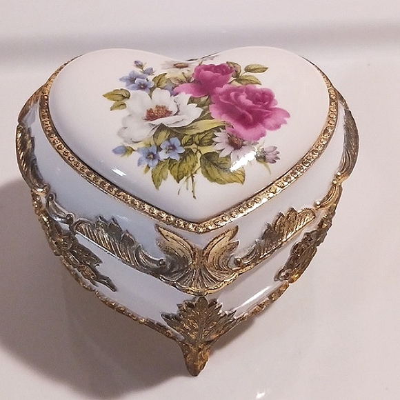 VTG. ⚜️ The  San Francisco Music Box Co. Ceramic Heart Shape Music Box 💝 - Picture 14 of 14
